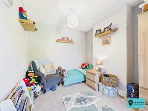 Bedroom- click for photo gallery